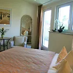 Am Rehberg 4* Lindau
