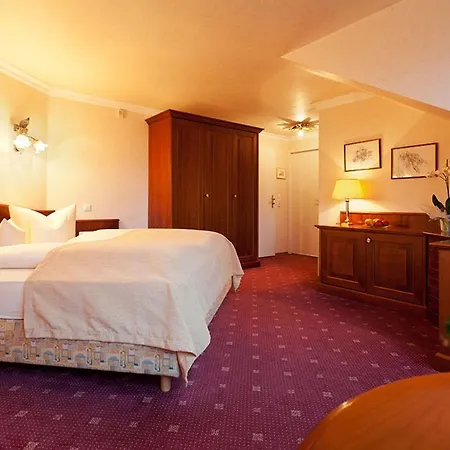Am Rehberg Garni Hotel